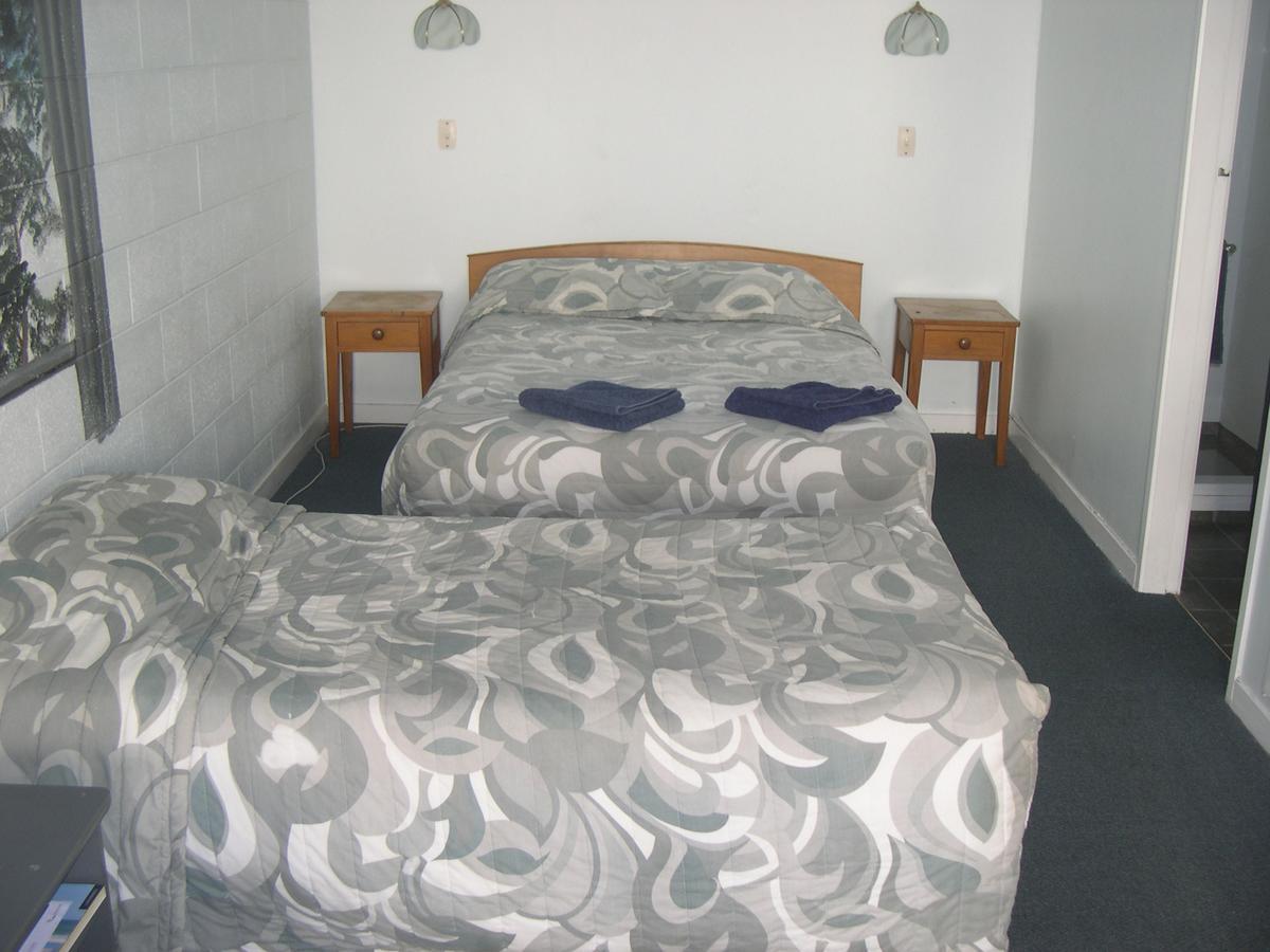 تاورانجا Strand Motel المظهر الخارجي الصورة